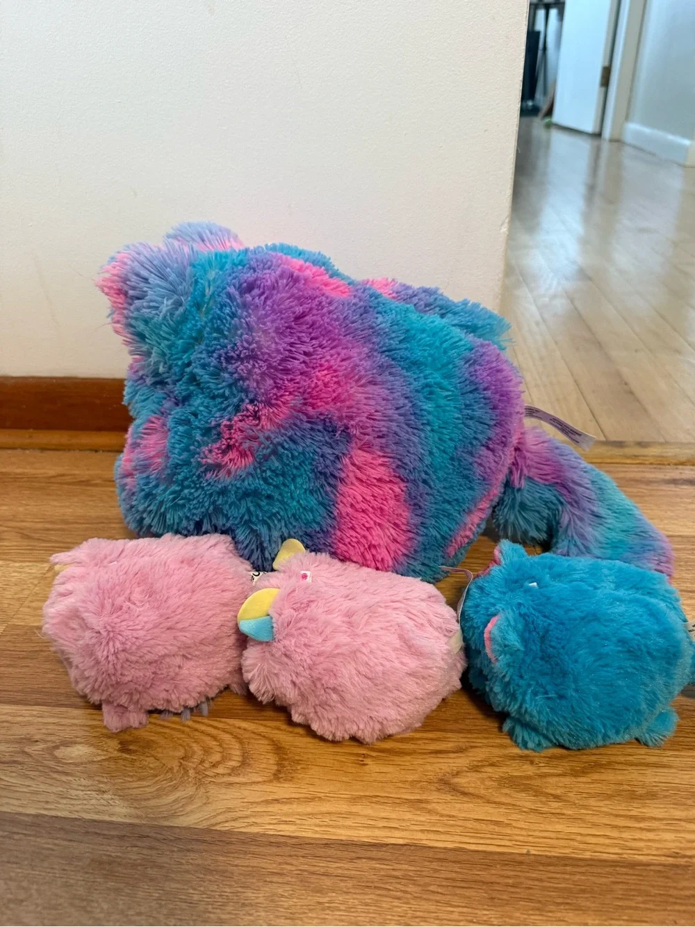 Pikmi Pops Giant Flips Kessie Cat with 3 Kittens Reversible Plush Stuffed 10